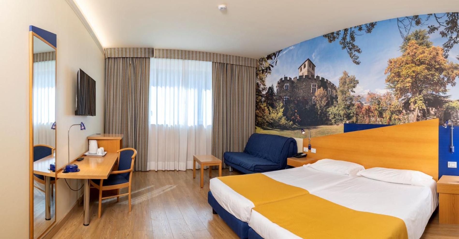 Hotel Express Aosta East Pollein Eksteriør bilde