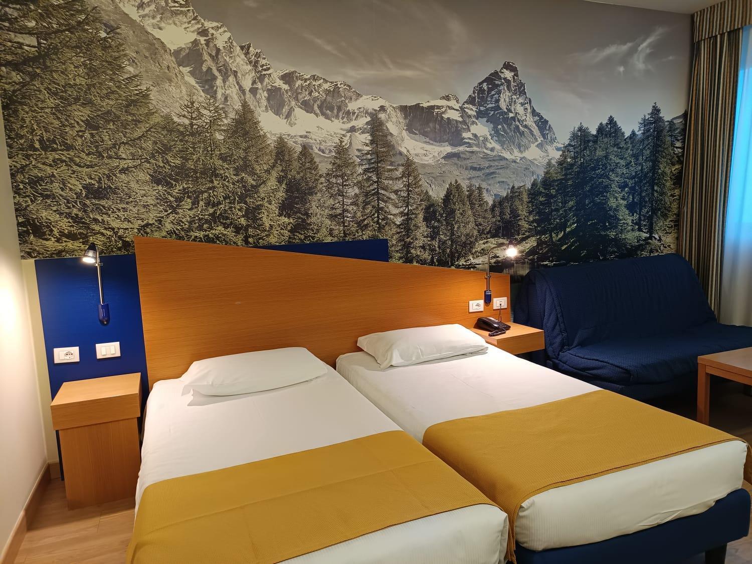 Hotel Express Aosta East Pollein Eksteriør bilde