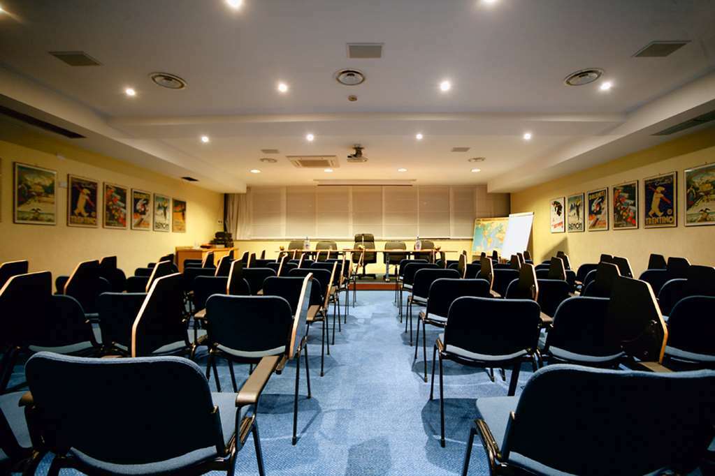 Hotel Express Aosta East Pollein Fasiliteter bilde